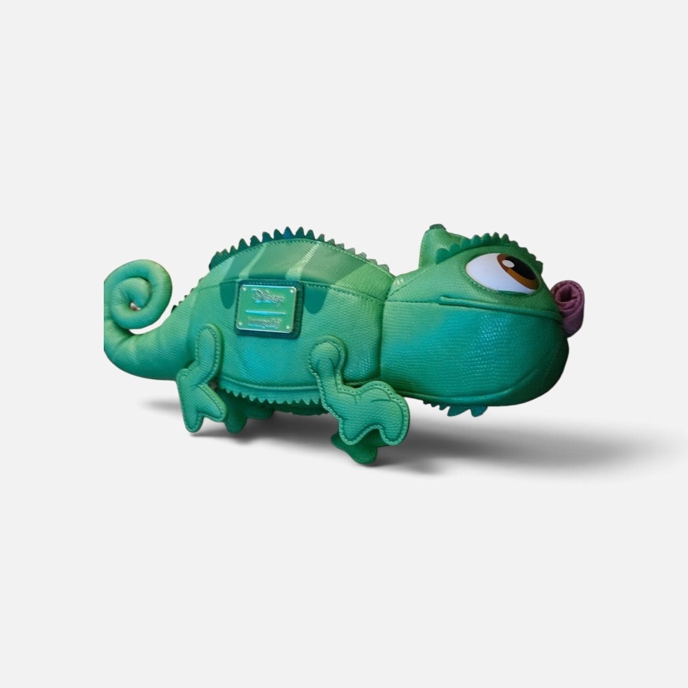 Disney Loungefly Tangled Pascal Chameleon Figural Crossbody Bag Green - Picture 1 of 2